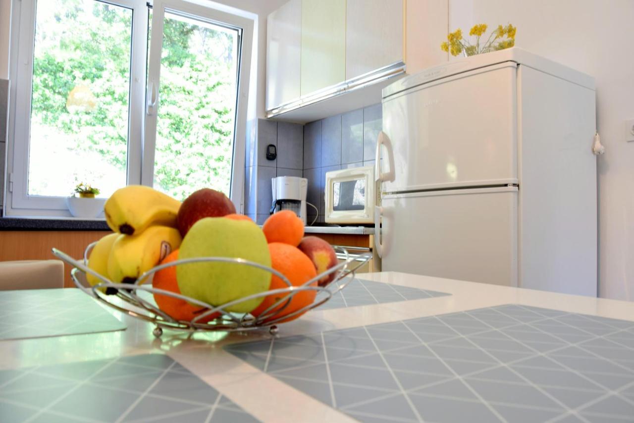 Rab City Apartment Greeny Ραμπ Εξωτερικό φωτογραφία