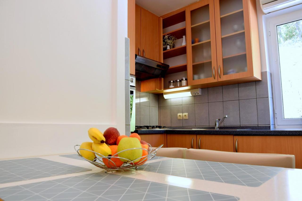 Rab City Apartment Greeny Ραμπ Εξωτερικό φωτογραφία